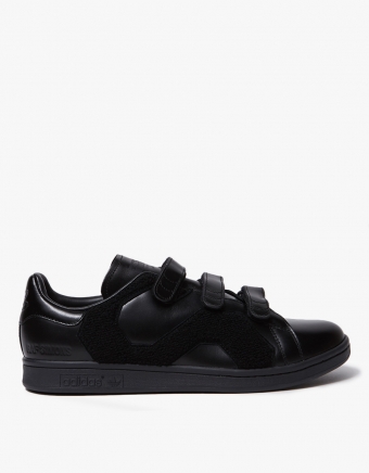 Raf Simons Stan Smith Comfort Badge in Core Black