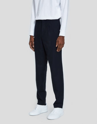 Jay Pant in Dark Navy