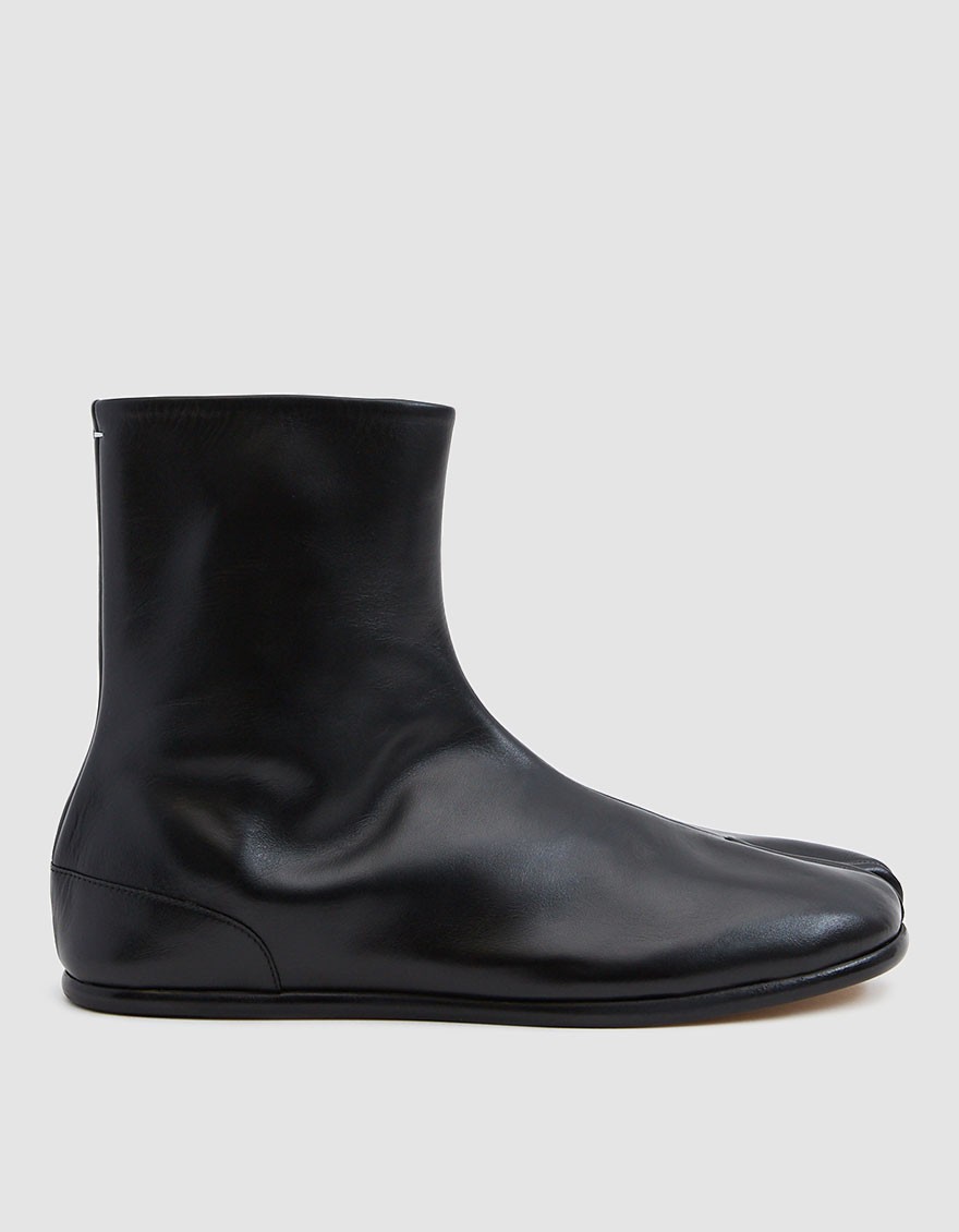 Flat Tabi Ankle Boot