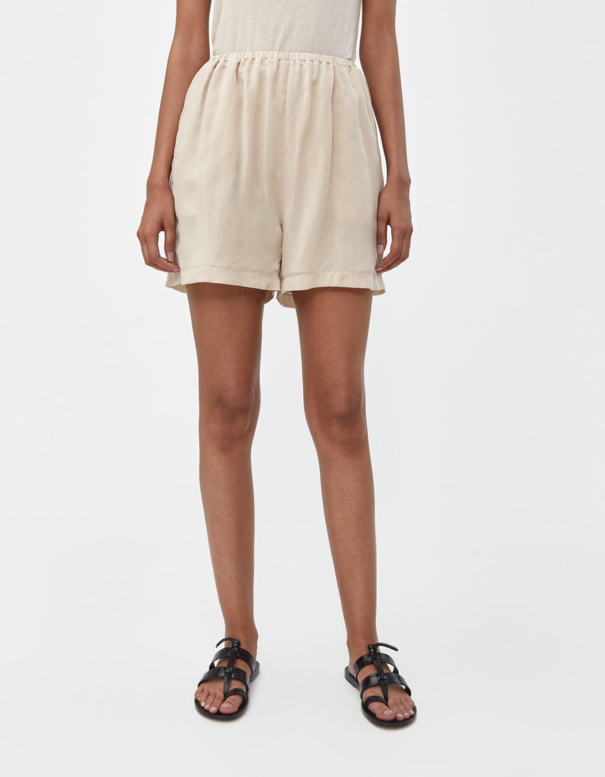 Cupro Short in Beige