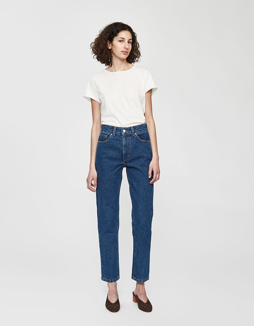 Cousin Fit in Rigid Classic Wash