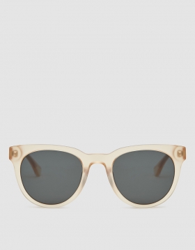 Jane Doe Sunglasses in Warm Sand
