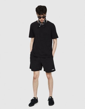 Waves Short in Black