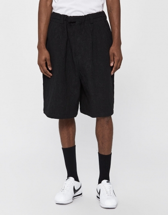Tailored Oversized Pleated Shorts in Black