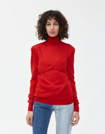 Bra Point Pullover in Red